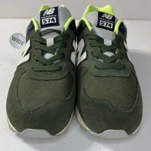 Boys New Balance 5.5